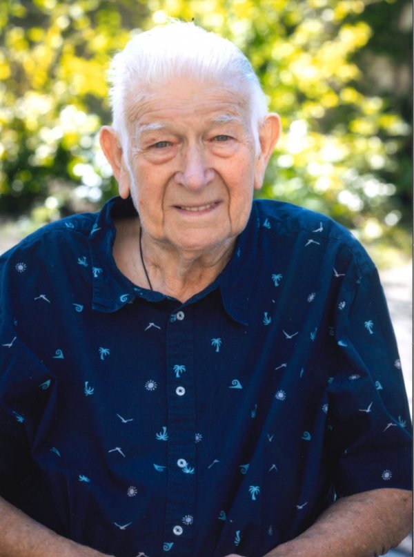 Alexander Gillis